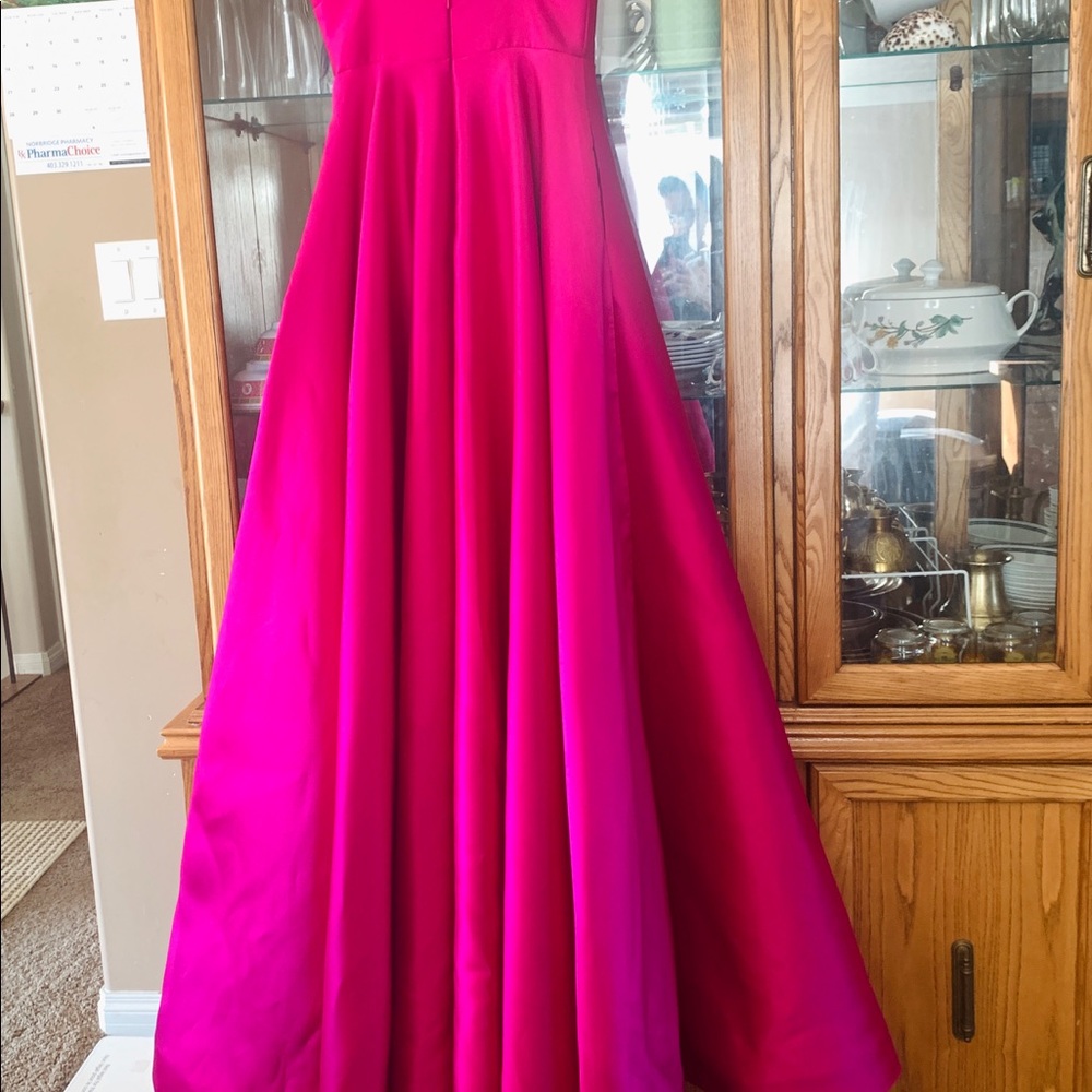 Prom dress - Picture 9 of 10